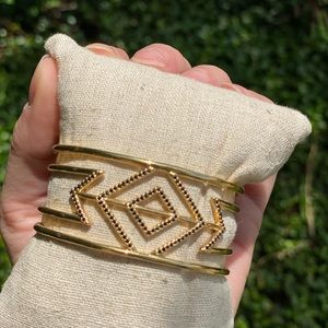 Stella & Dot gold black pave sphinx cuff